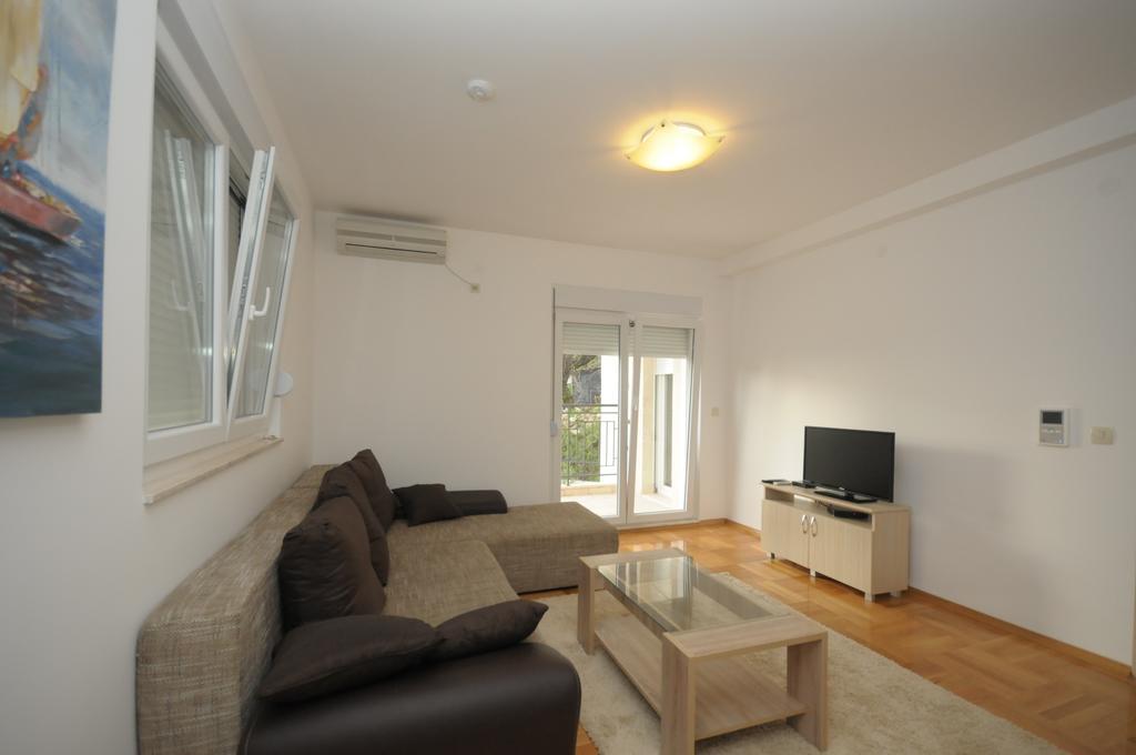 Apartments Villa Simonovic Petrovac Exterior photo