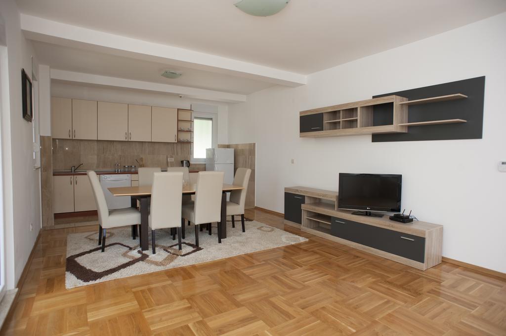 Apartments Villa Simonovic Petrovac Exterior photo