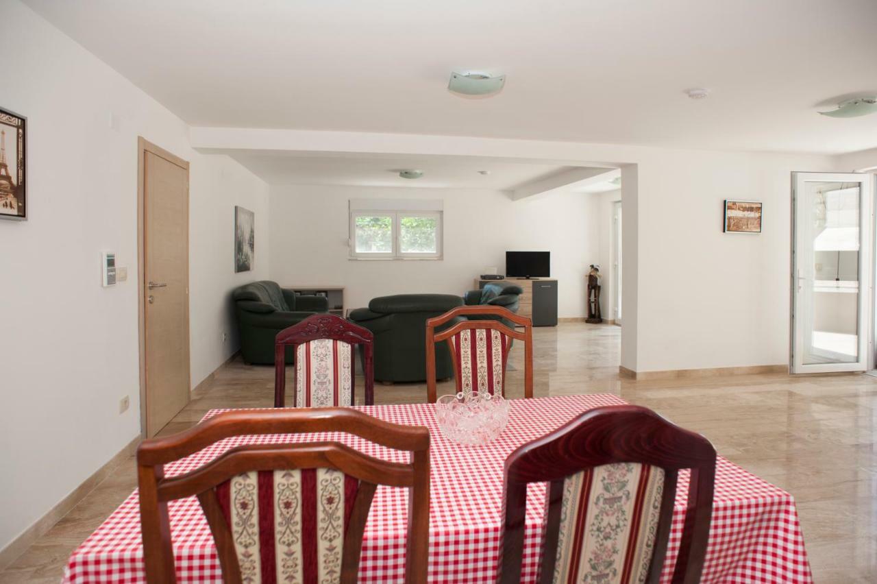 Apartments Villa Simonovic Petrovac Exterior photo